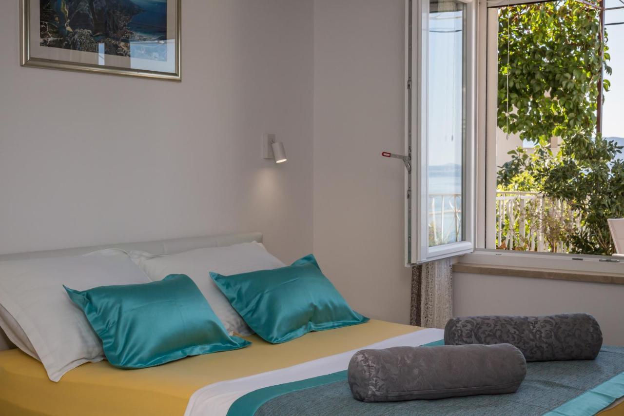 Holiday House Almissa Omis Exterior photo