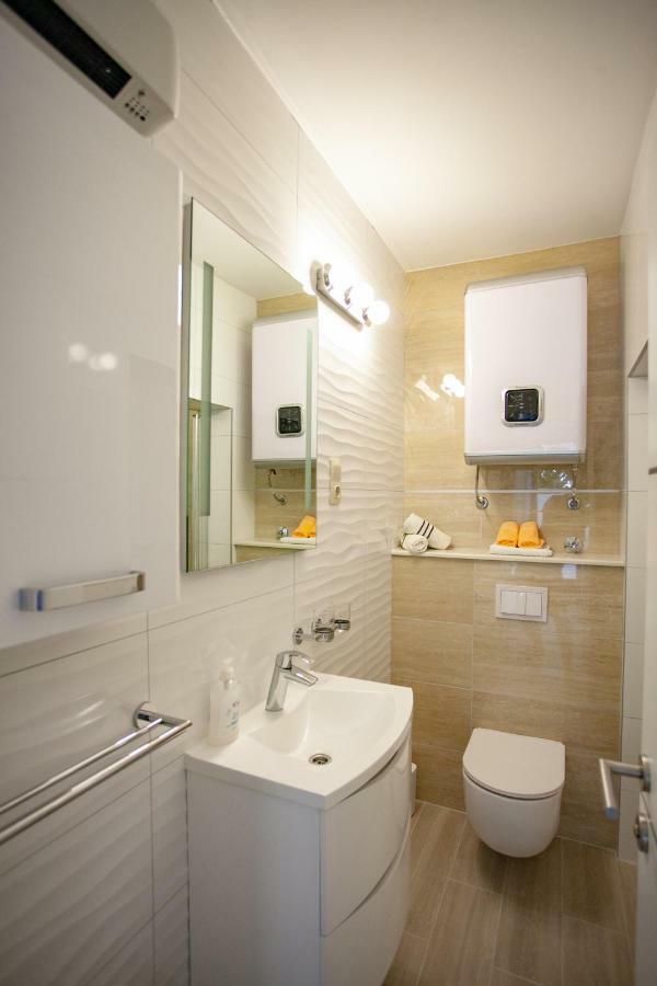 Holiday House Almissa Omis Exterior photo